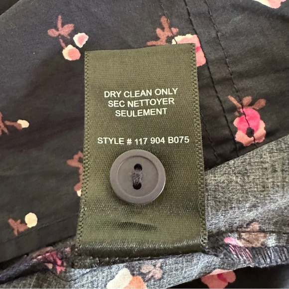 Rebecca Taylor size 8 Navy Blue Ruffle Sleeveless Blouse Top Floral high neck - Picture 5 of 5